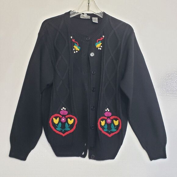 Russ Woman's Embellished Christmas Sweater, Size Small - Picture 8 of 9